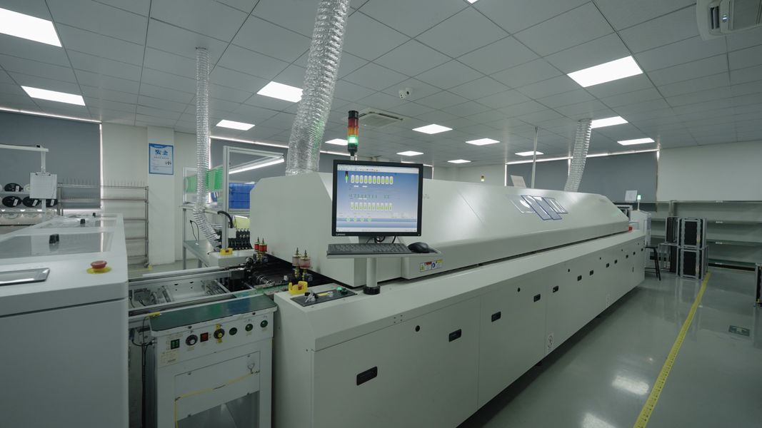 Shenzhen Kinglisheng New Energy Technology Co., Ltd. ligne de production du fabricant